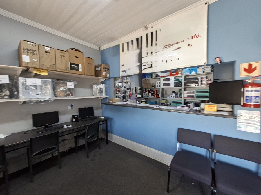 Commercial Property for Sale in Uitenhage Central Eastern Cape